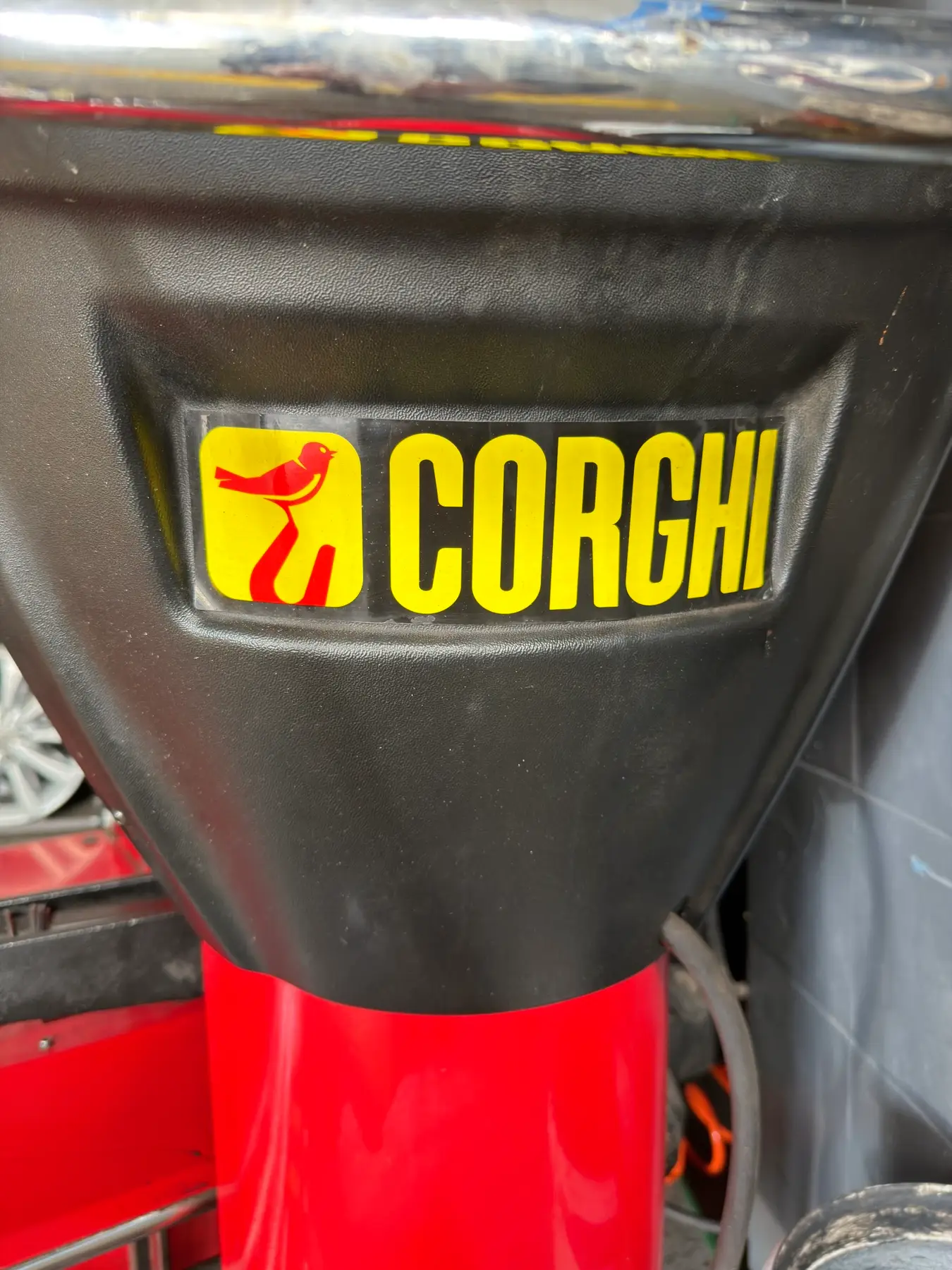 Смяна на гуми с CORGHI